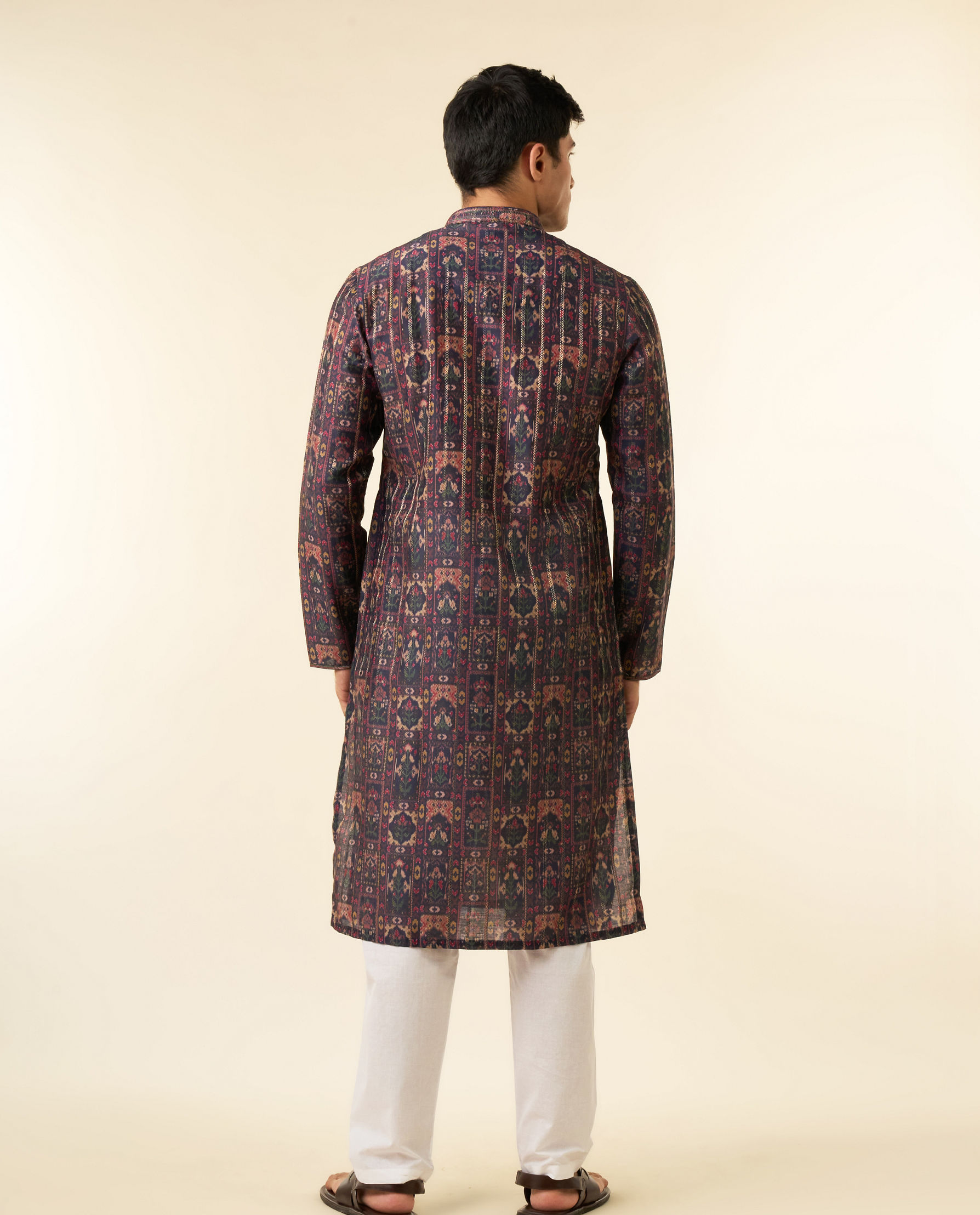 Diwas Men Enchanting Dark Blue Kurta