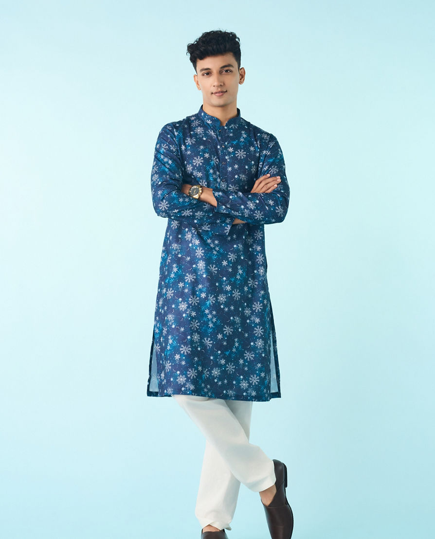 Diwas Men Enchanting Dark Blue Kurta
