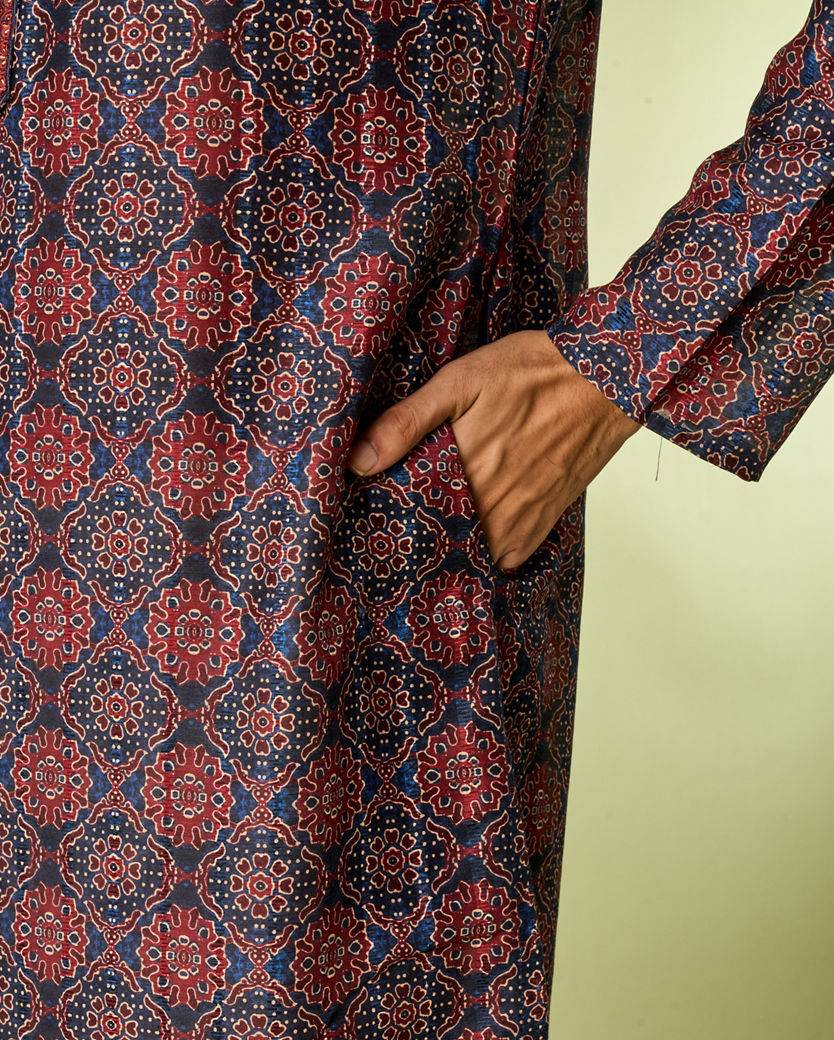 Diwas Men Dark Blue Kurta