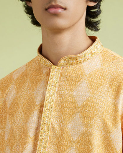Diwas Men Vibrant Yellow Printed Blended Cotton Kurta