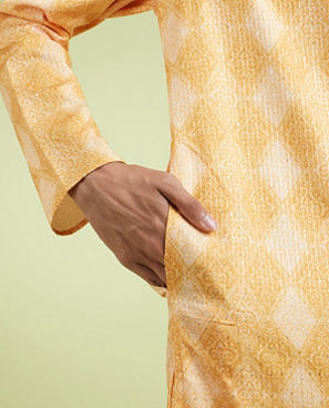 Diwas Men Vibrant Yellow Printed Blended Cotton Kurta