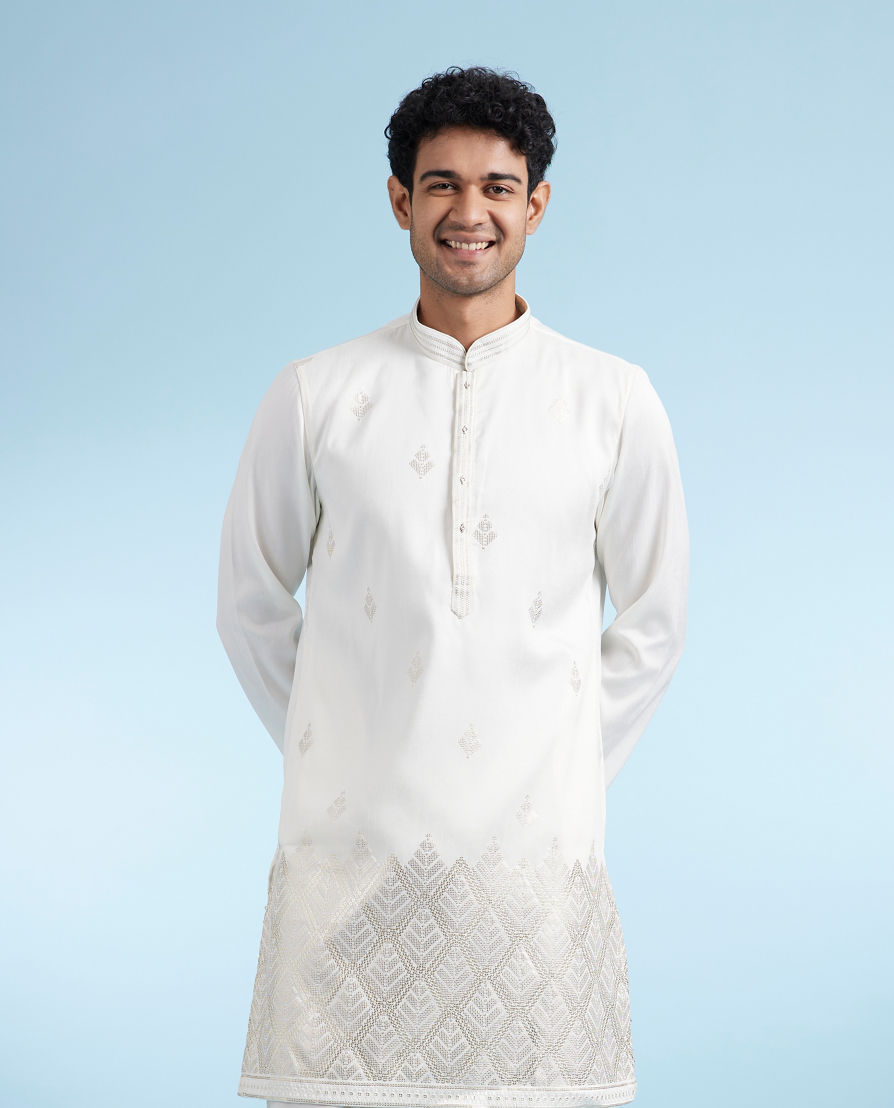 Diwas Men Cream Embroidered Kurta