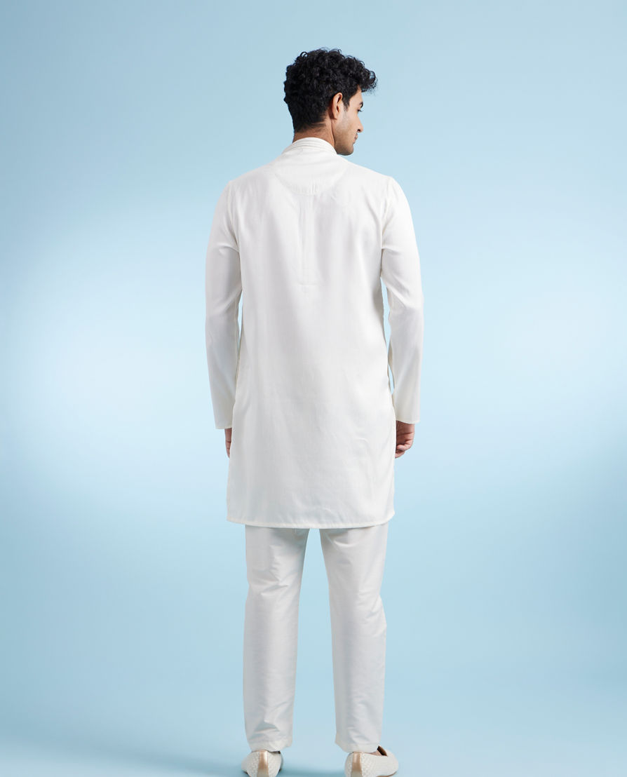 Diwas Men Cream Embroidered Kurta