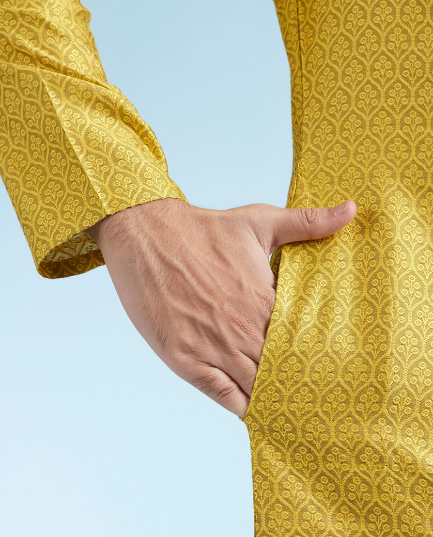 Diwas Men Mehndi Green Kurta