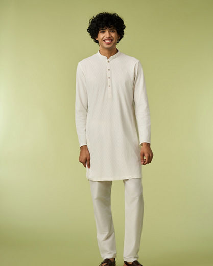 Diwas Men Cream Knit Kurta