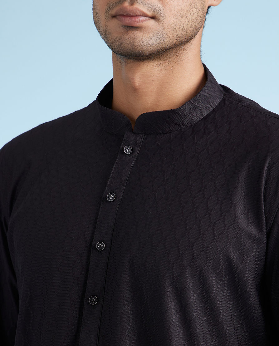 Diwas Men Black Knit Casual Kurta