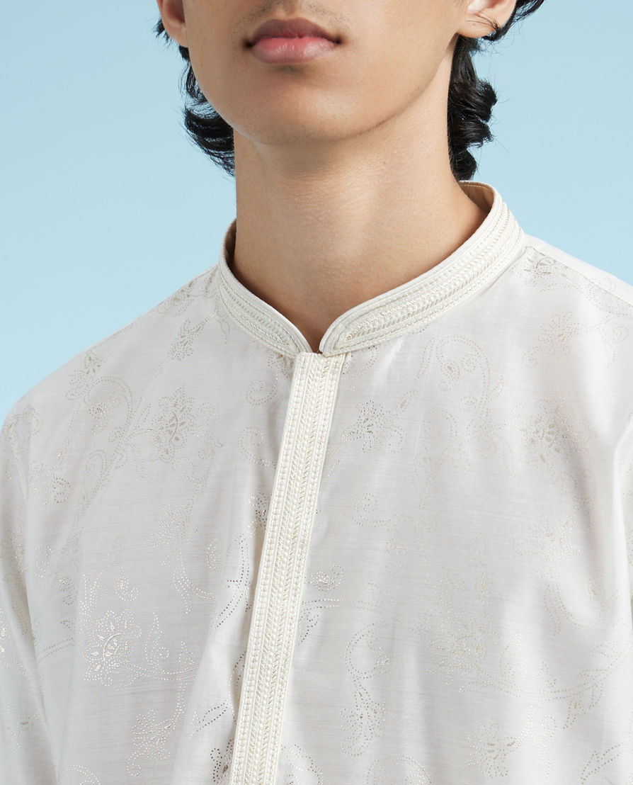 Diwas Men Elegant Cream Viscose Kurta