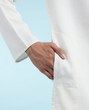 Diwas Men Cream-Colored Essence Kurta
