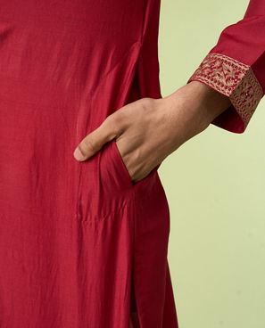 Diwas Men Maroon Art Silk Kurta with Thread Embroidery
