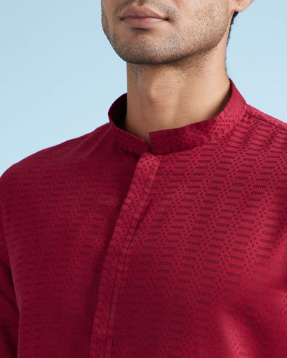 Diwas Men Maroon Textured Cotton Kurta for Men