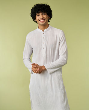 Diwas Men White Spandex Kurta with Self-Texture