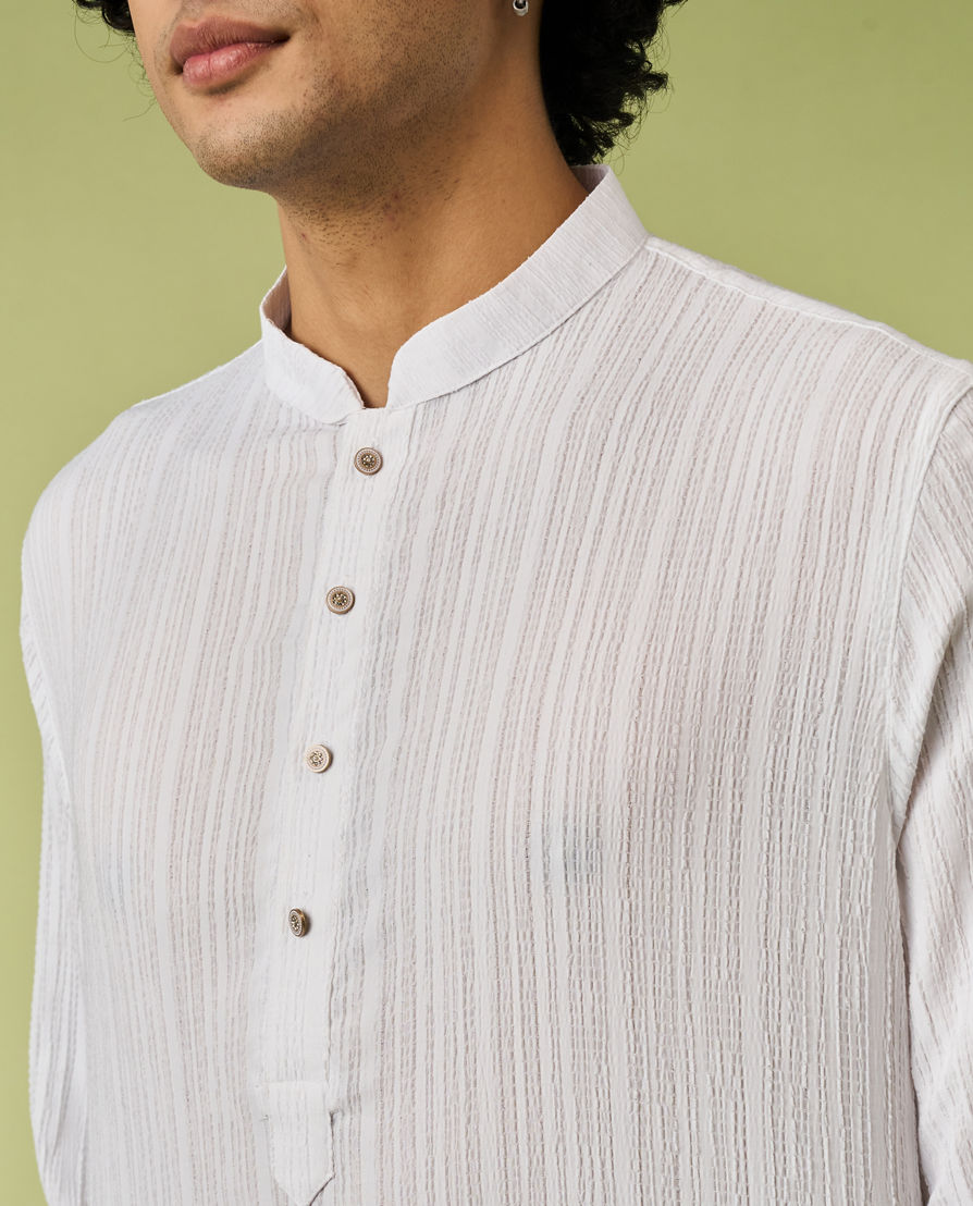 Diwas Men White Spandex Kurta with Self-Texture