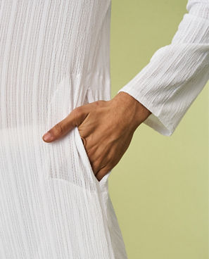 Diwas Men White Spandex Kurta with Self-Texture