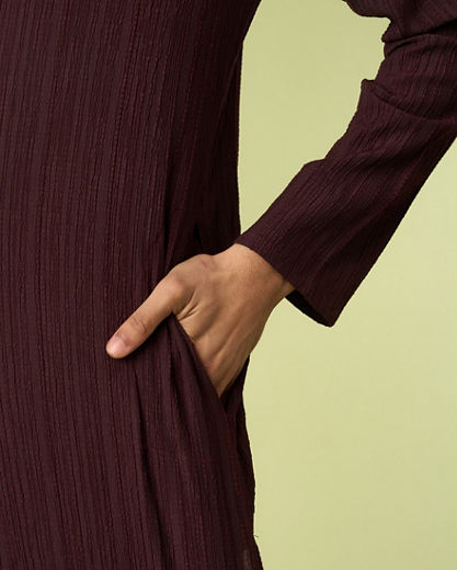 Diwas Men Wine Spandex Kurta with Self-Texture