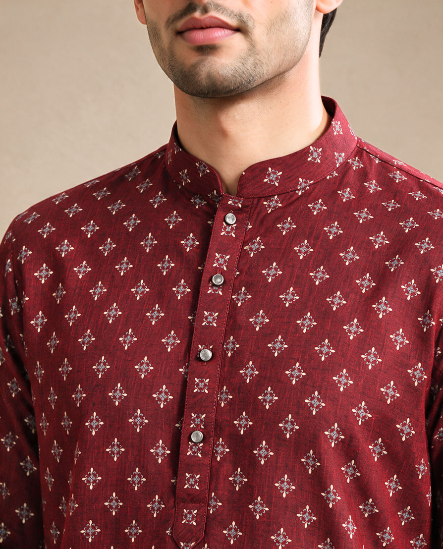 Diwas Men Maroon Blended Cotton Kurta with Print