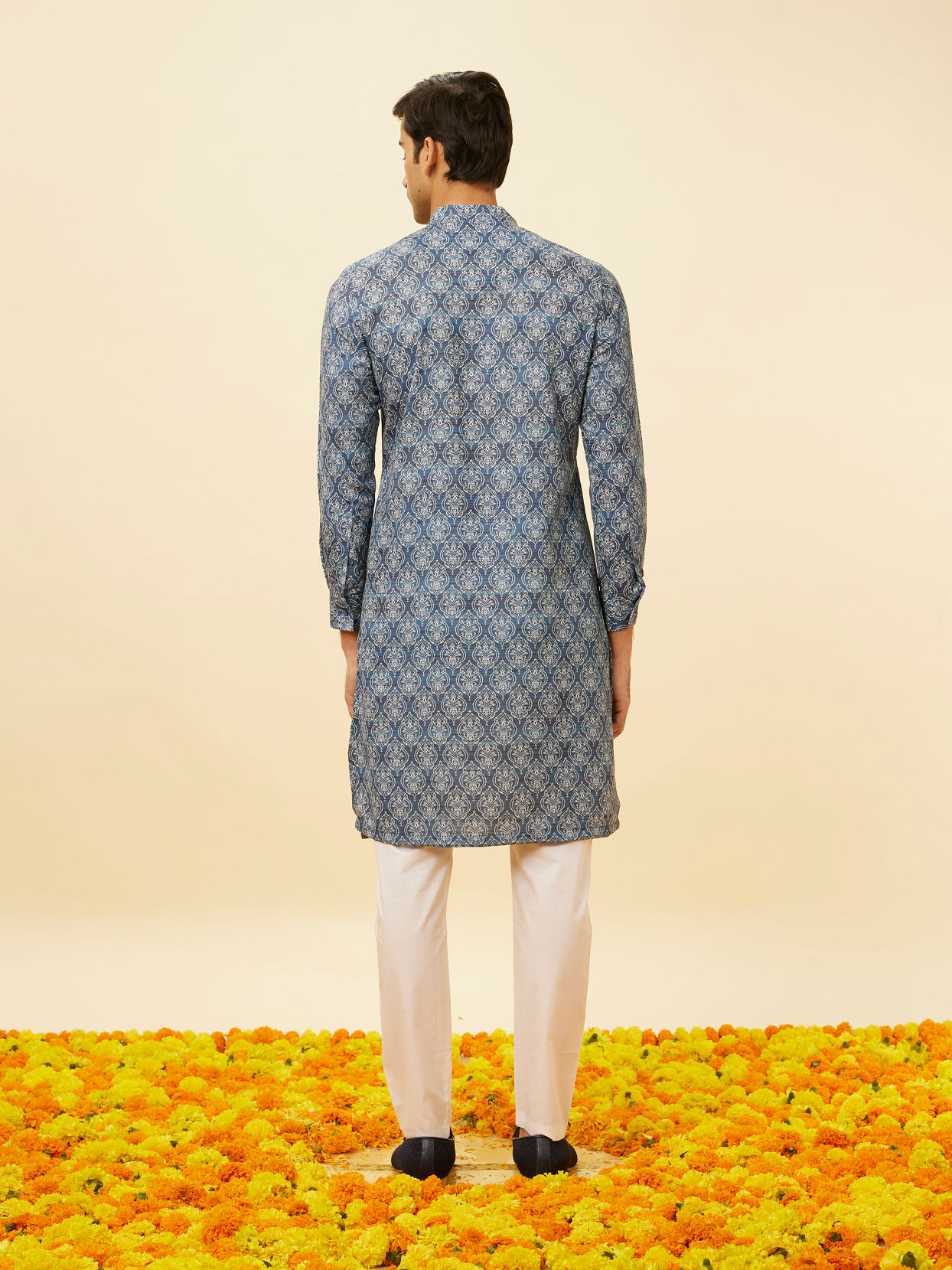 Manyavar Men Royal Blue Shankh Motif Printed Kurta Set