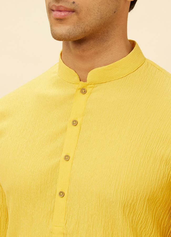 alt message - Manyavar Men Lemon Yellow Classic Kurta Set image number 1