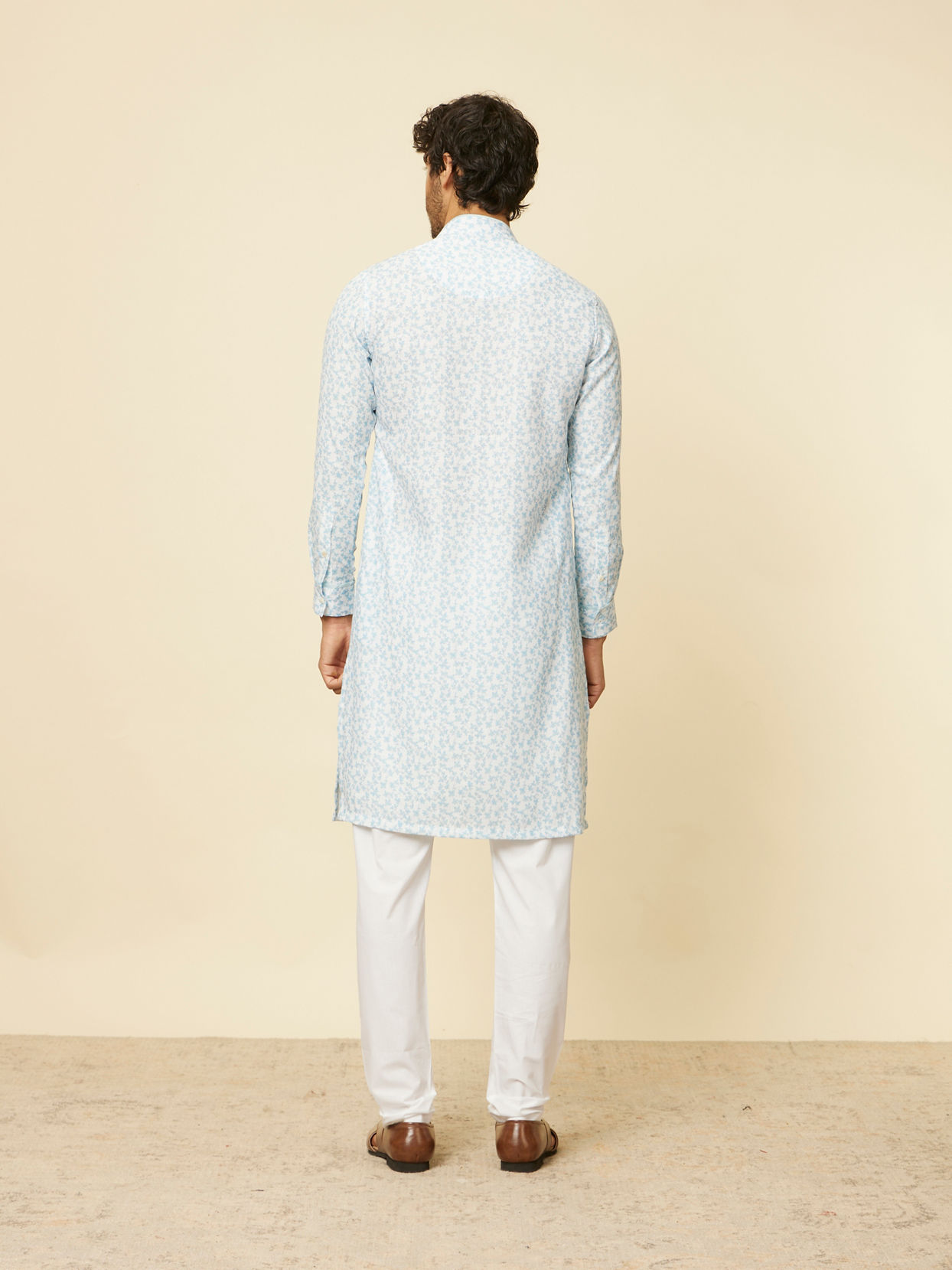 Manyavar Men Light Blue Floral Ditsy Printed Kurta Set