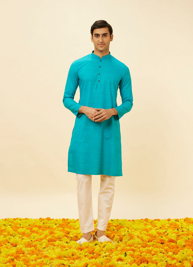 alt message - Manyavar Men Aqua Green Classic Kurta Set image number 2