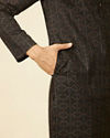 Manyavar Men Ebony Black Linear Patterned Kurta Set image number 3