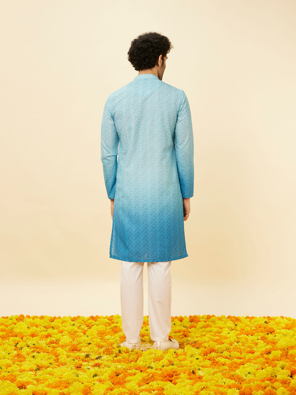 Manyavar Men Ice Blue Ombre Effect Floral Lattice Printed Kurta Set