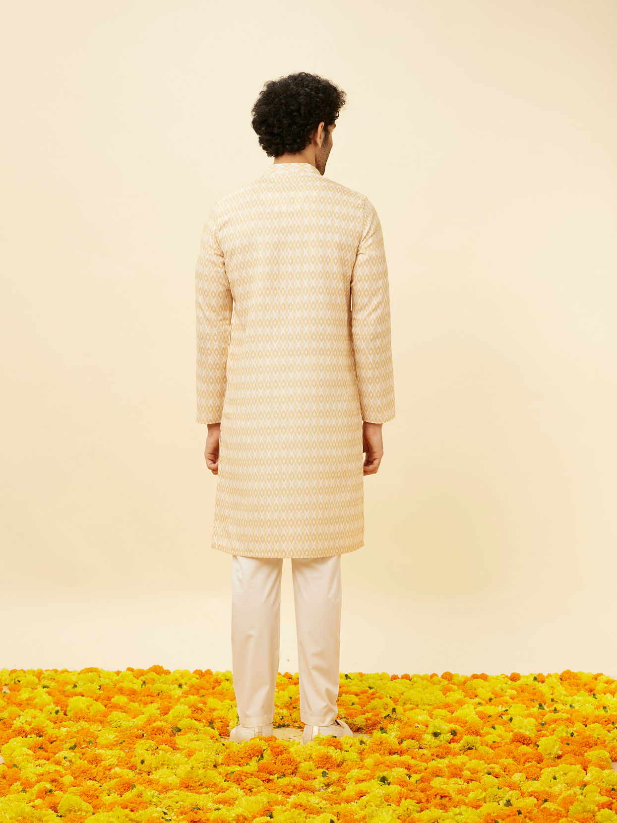 Manyavar Men Peach Beige Harlequin Printed Kurta Set