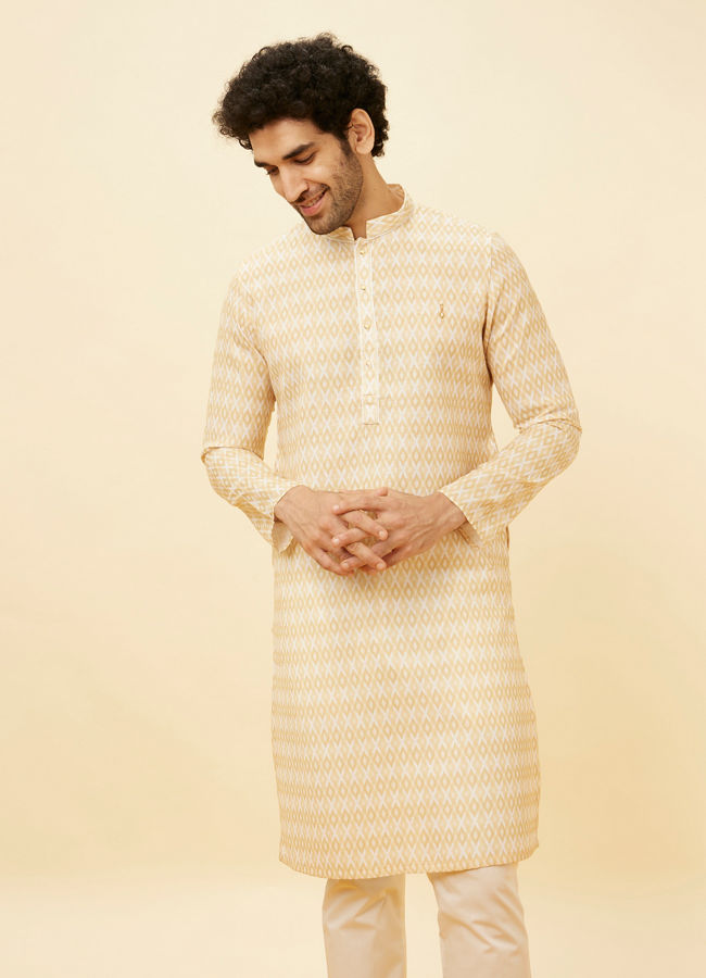 alt message - Manyavar Men Peach Beige Harlequin Printed Kurta Set image number 0