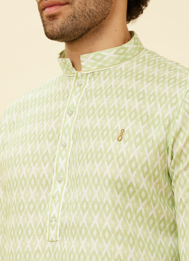 alt message - Manyavar Men Lime Green Harlequin Printed Kurta Set image number 1