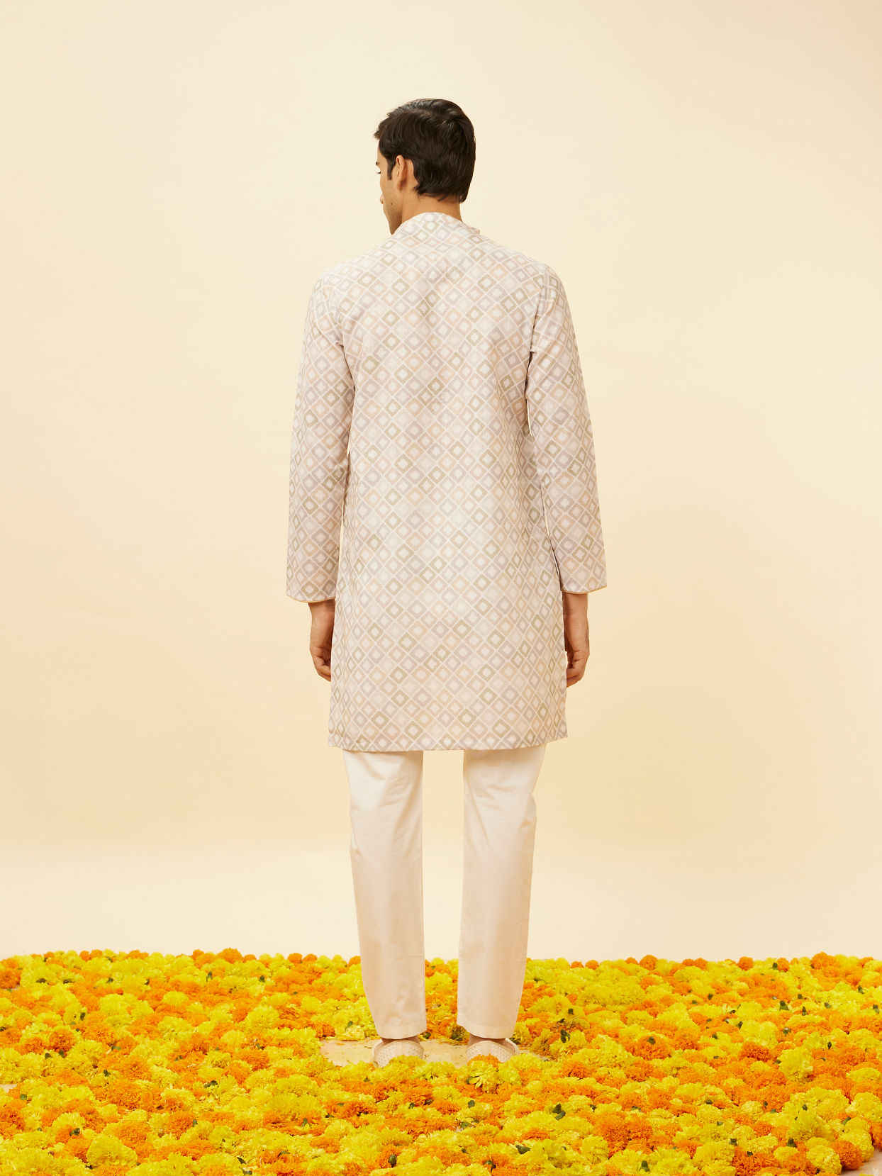Manyavar Men Antique White Diamond Printed Kurta Set