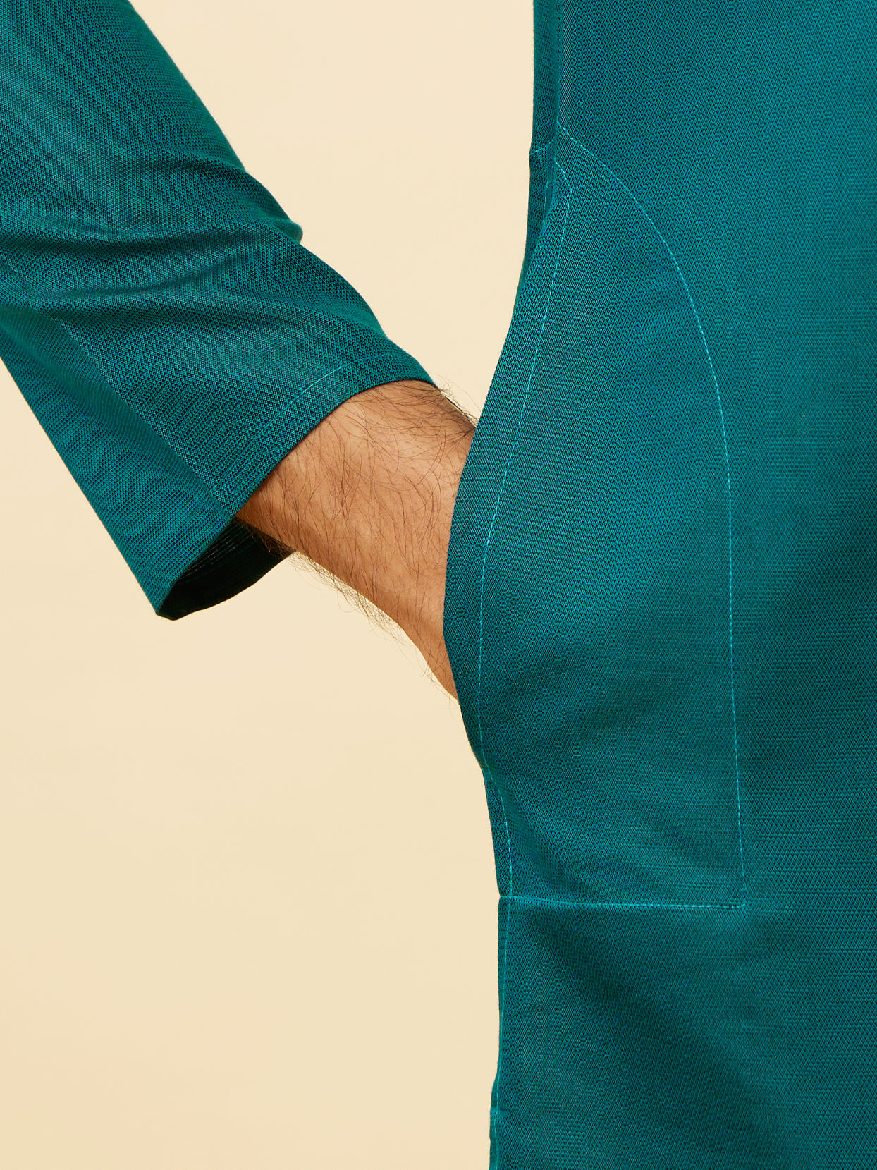 alt message - Manyavar Men Teal Green Classic Kurta Set image number 3