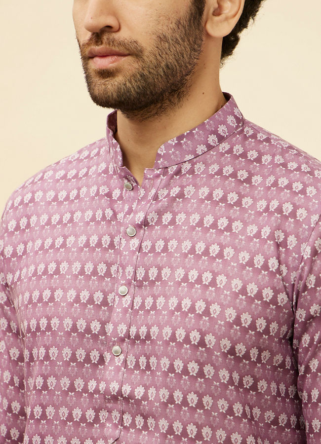 alt message - Manyavar Men Lilac Floral Print Kurta Set image number 1