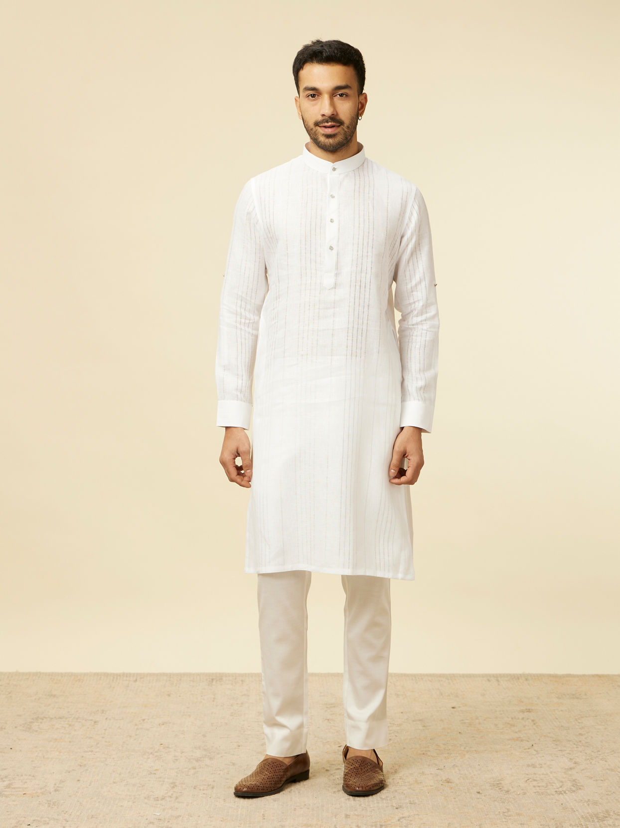 alt message - Manyavar Men Classic White Self Striped Patterned Kurta image number 2