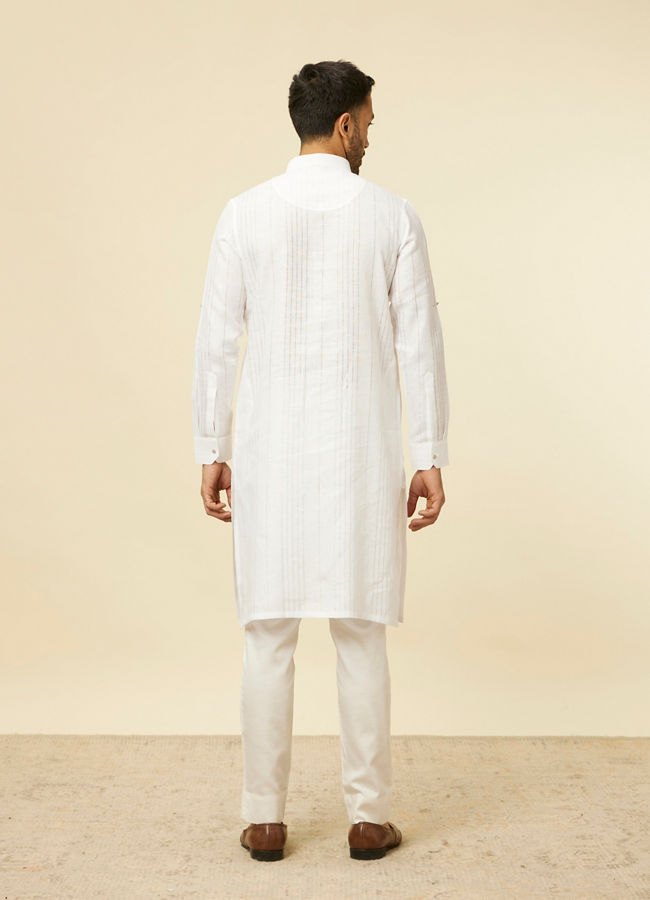 alt message - Manyavar Men Classic White Self Striped Patterned Kurta image number 4