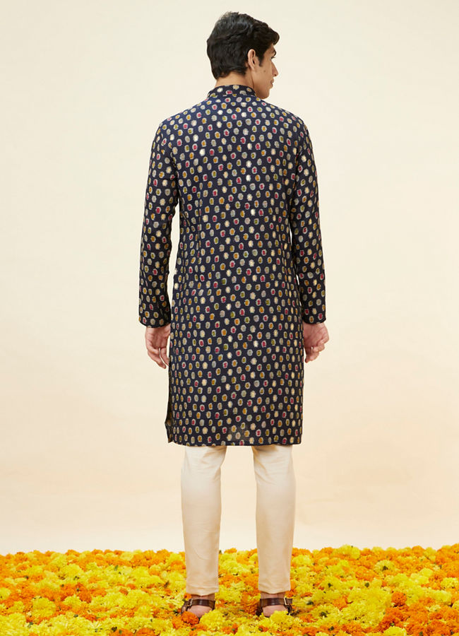 alt message - Manyavar Men Navy Blue Abstract Printed Kurta image number 4