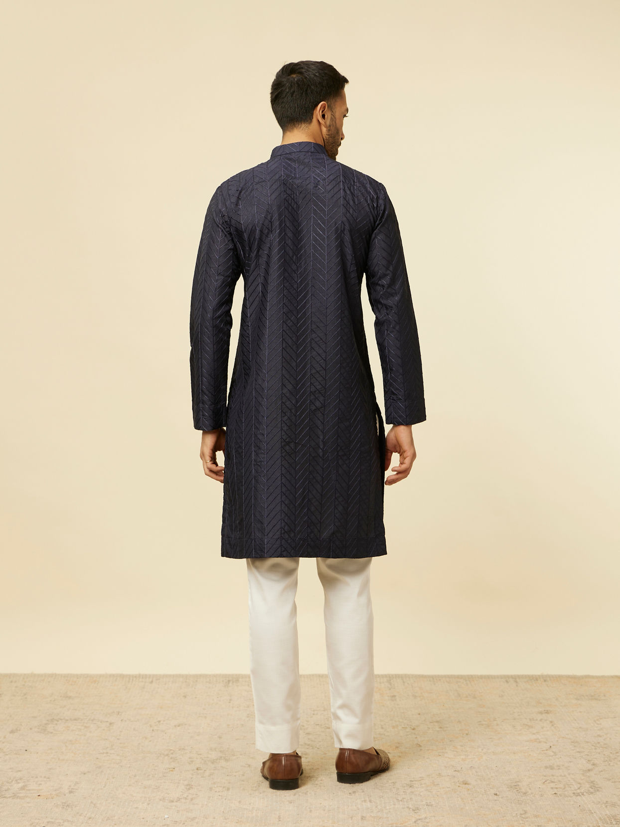 Manyavar Men Dark Blue Chevron Patterned Kurta