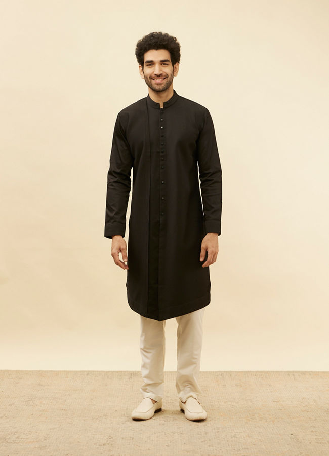 alt message - Manyavar Men Kohl Black Textured Kurta image number 2