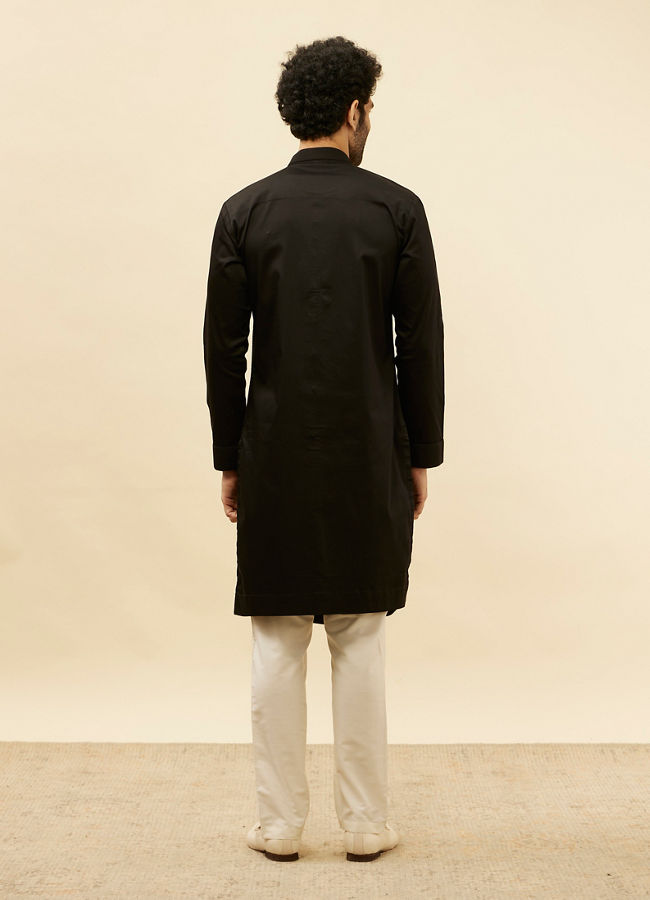 alt message - Manyavar Men Kohl Black Textured Kurta image number 3