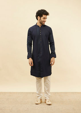 alt message - Manyavar Men Navy Blue Textured Kurta image number 2