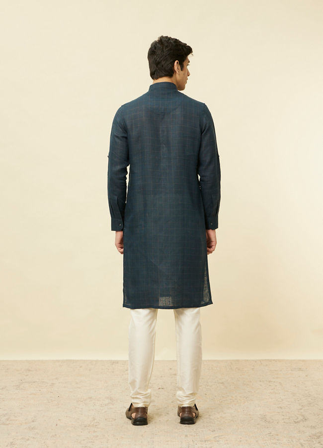 alt message - Manyavar Men Navy Blue Square Grid Printed Kurta image number 4