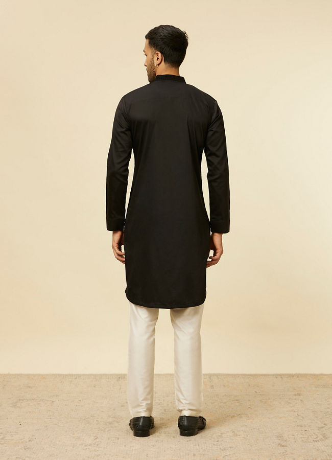 alt message - Manyavar Men Black Striped Patterned Kurta image number 3