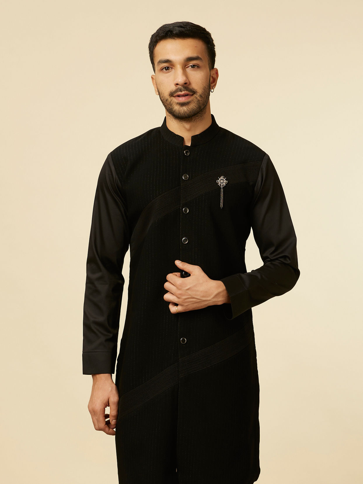 alt message - Manyavar Men Black Striped Patterned Kurta image number 0