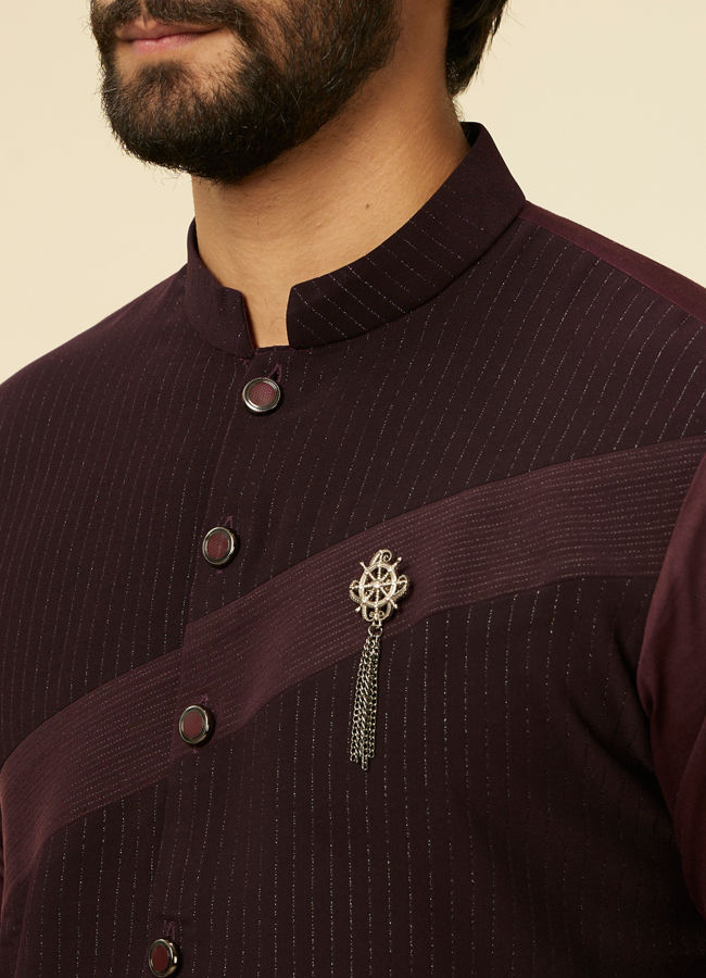 alt message - Manyavar Men Wine Striped Patterned Kurta image number 1