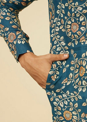 alt message - Manyavar Men Teal Blue Bel Buti Patterned Kurta image number 3