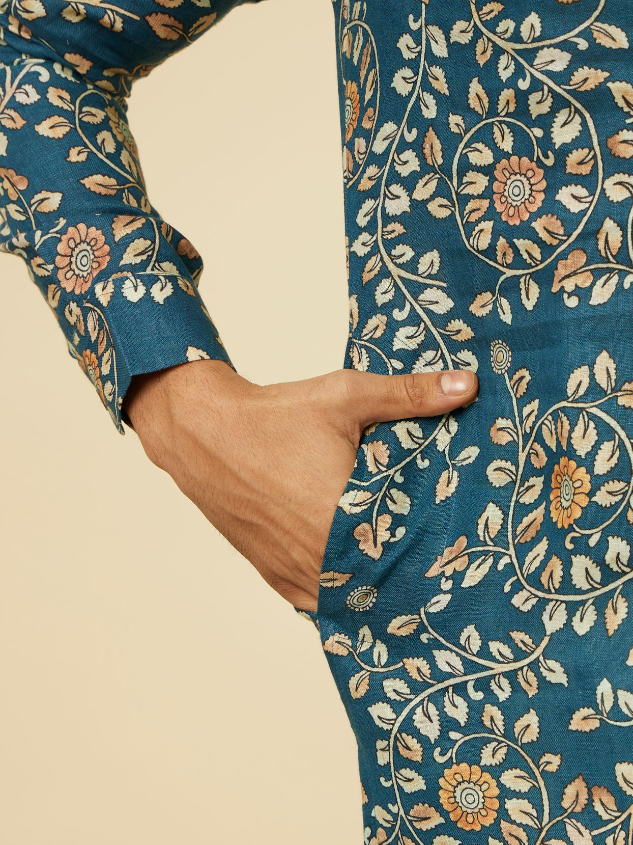 Manyavar Men Teal Blue Bel Buti Patterned Kurta