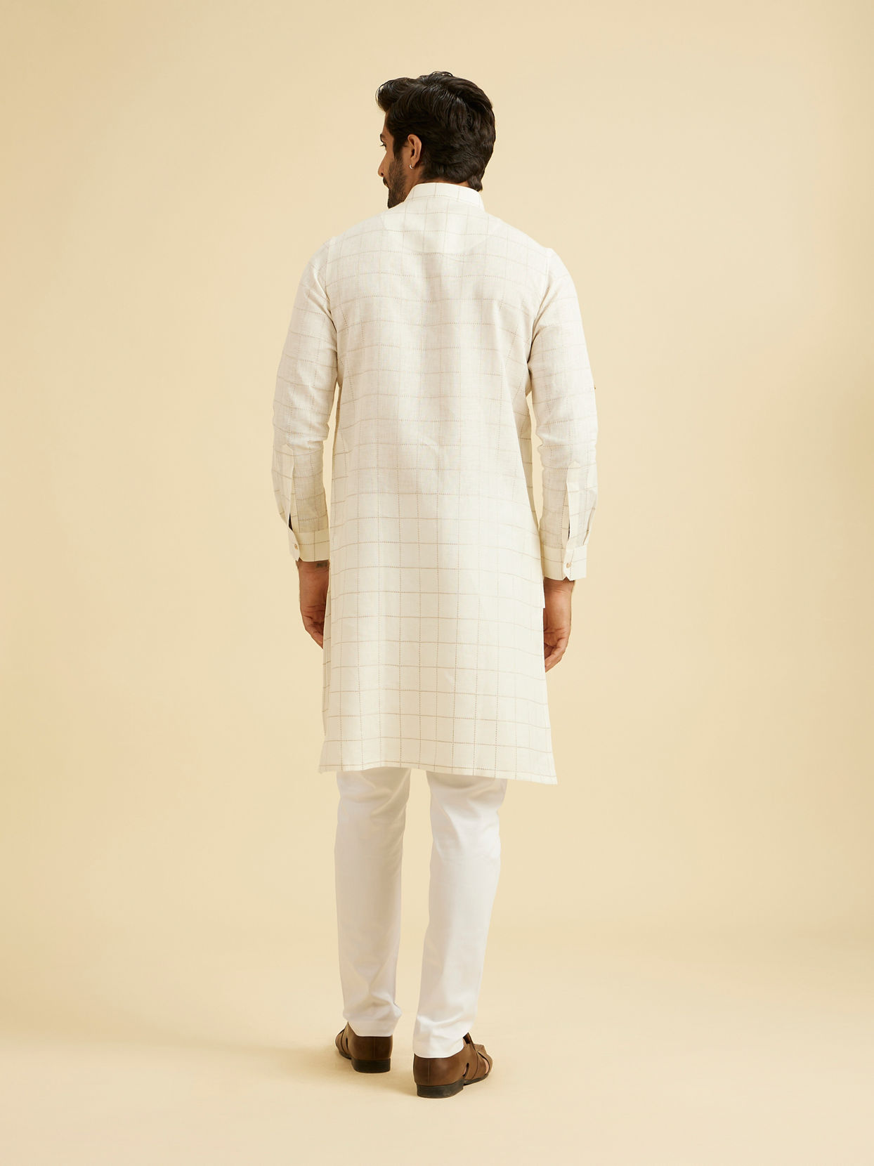 Manyavar Men White Elegance Kurta