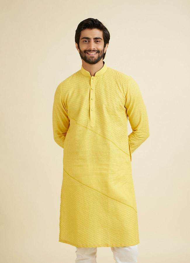 Manyavar Men Sunshine Radiance Linen Kurta