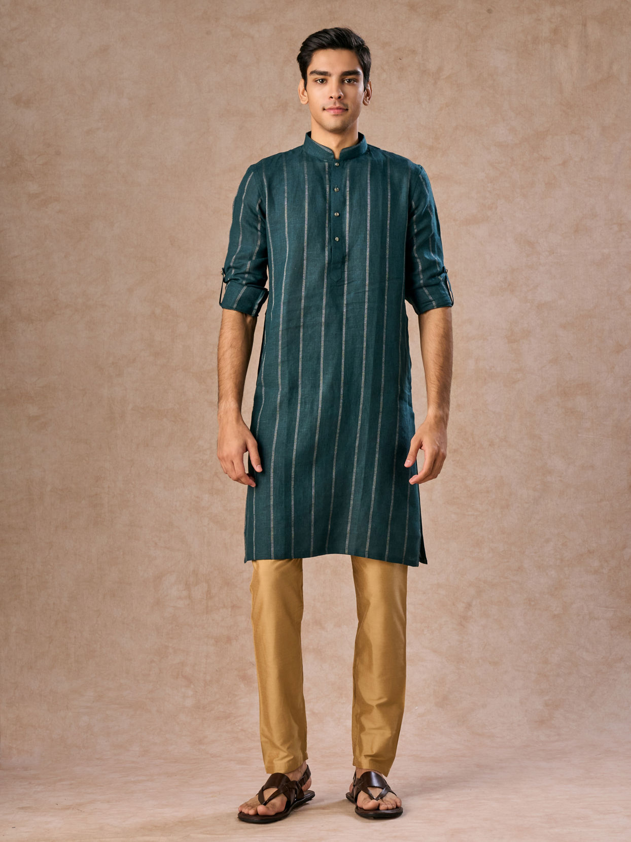 Manyavar Men Elegant Teal Blue Linen Kurta