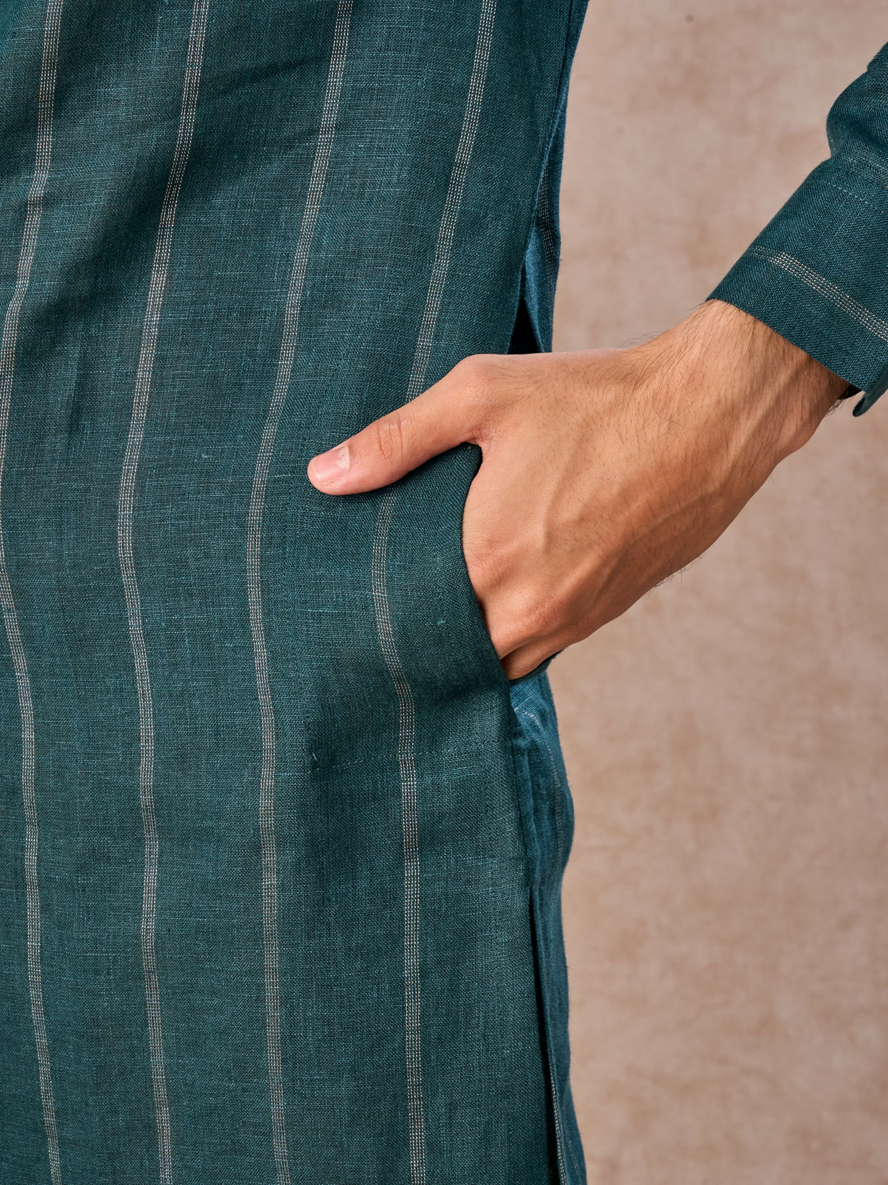 Manyavar Men Elegant Teal Blue Linen Kurta