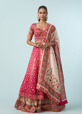 Mohey Women Rani Lehenga Set