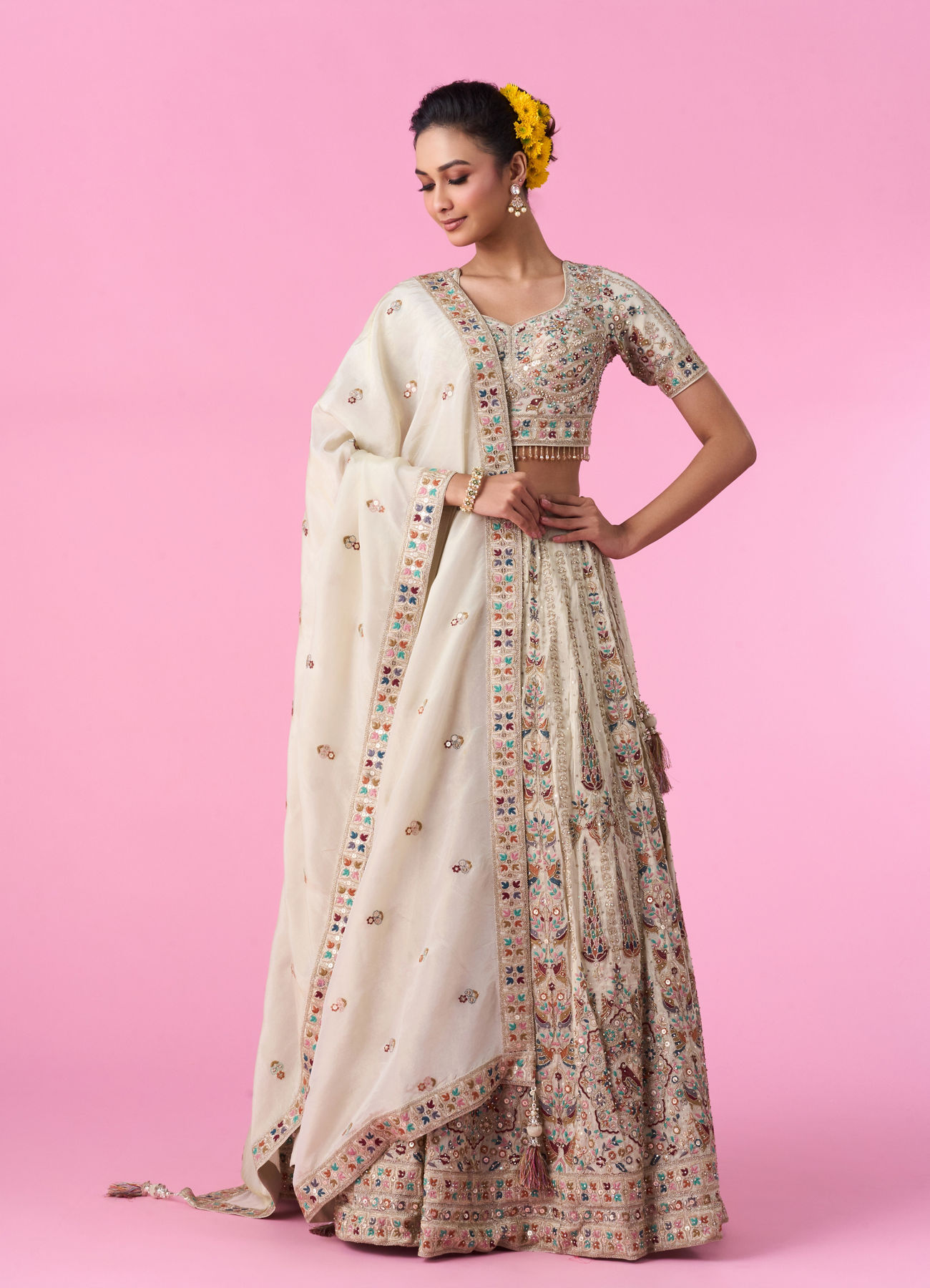 Mohey Women Dreamy Cream Elegance Bridal Lehenga